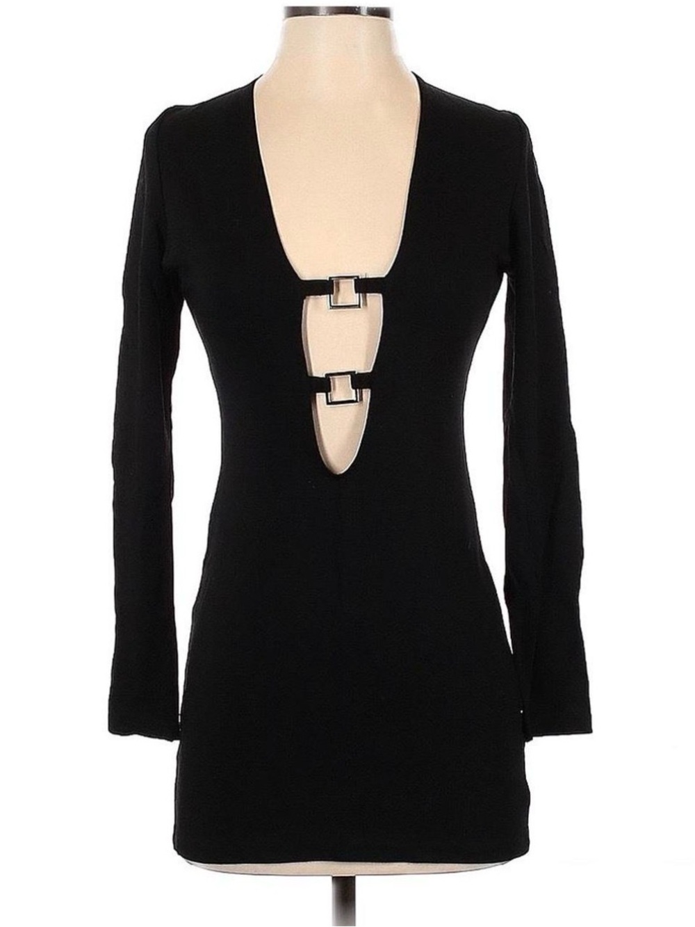 Black Long Sleeve Cutout Long sleeve plunge top with Buckle Detail